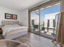 Resale - Villa / Semi detached - Orihuela - Villamartín