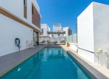 Resale - Villa / Semi detached - Orihuela - Villamartín
