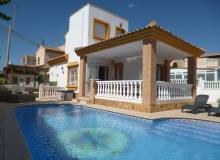 Resale - Villa / Semi detached - Pilar de la Horadada