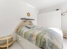 Resale - Villa / Semi detached - Punta Prima