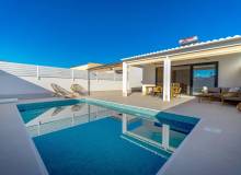 Resale - Villa / Semi detached - Torreta