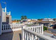 Resale - Villa / Semi detached - Torrevieja - El chaparral