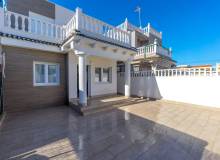 Resale - Villa / Semi detached - Torrevieja - El chaparral
