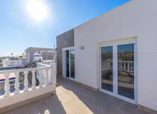Resale - Villa / Semi detached - Torrevieja - El chaparral