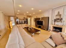 Resale - Villa / Semi detached - Torrevieja - La Mata