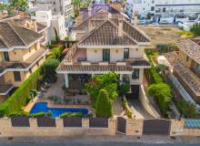 Resale - Villa / Semi detached - Torrevieja - La Veleta