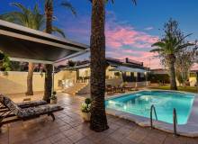 Resale - Villa / Semi detached - Torrevieja - Rocio del Mar