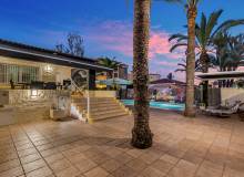 Resale - Villa / Semi detached - Torrevieja - Rocio del Mar