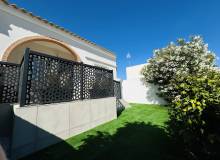 Resale - Villa / Semi detached - Torrevieja