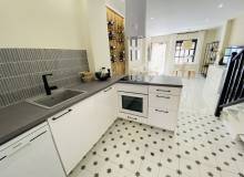 Resale - Villa / Semi detached - Torrevieja