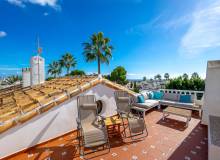 Resale - Villa / Semi detached - Villamartin