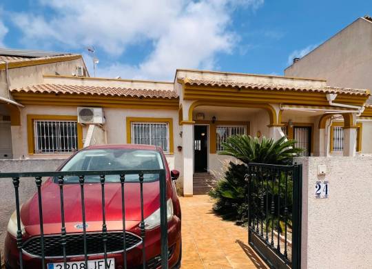 Town House - Resale - Daya Nueva - Daya Nueva