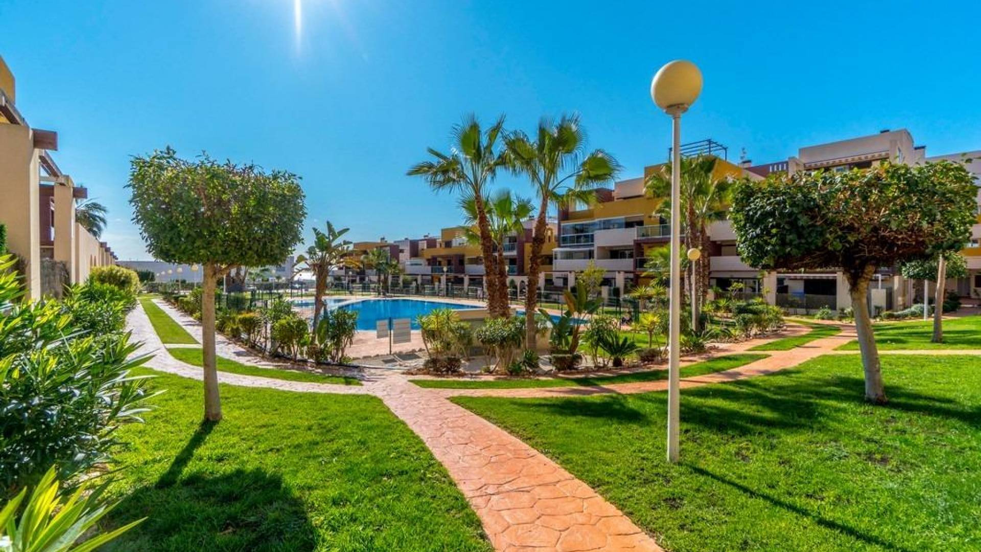 Venta - Apartment / flat - Orihuela Costa - Playa Flamenca