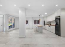 Venta - Apartment / flat - Torrevieja - Playa del Acequion