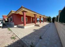 Venta - Villa / Semi adosado - Albatera