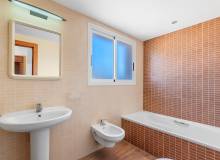Venta - Villa / Semi adosado - Alfas del Pí