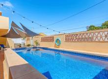 Venta - Villa / Semi adosado - Alfas del Pí