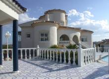 Venta - Villa / Semi adosado - Algorfa