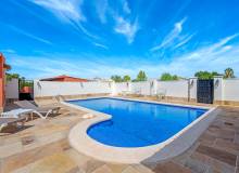 Venta - Villa / Semi adosado - Almoradí - Las Heredades