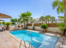 Venta - Villa / Semi adosado - Benijofar