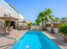 Venta - Villa / Semi adosado - Benijofar