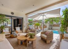 Venta - Villa / Semi adosado - Benijofar