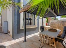 Venta - Villa / Semi adosado - Benijofar