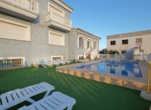 Venta - Villa / Semi adosado - Calpe