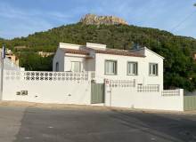 Venta - Villa / Semi adosado - Calpe