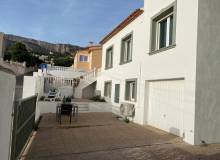 Venta - Villa / Semi adosado - Calpe