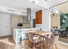 Venta - Villa / Semi adosado - Ciudad Quesada