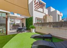 Venta - Villa / Semi adosado - Ciudad Quesada