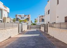 Venta - Villa / Semi adosado - Ciudad Quesada