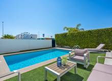 Venta - Villa / Semi adosado - Ciudad Quesada