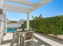 Venta - Villa / Semi adosado - Ciudad Quesada