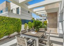 Venta - Villa / Semi adosado - Ciudad Quesada