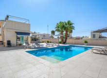 Venta - Villa / Semi adosado - Ciudad Quesada