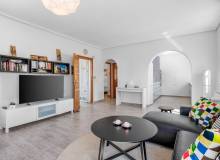 Venta - Villa / Semi adosado - Ciudad Quesada