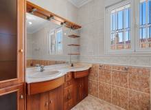 Venta - Villa / Semi adosado - Ciudad Quesada