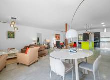 Venta - Villa / Semi adosado - Elche/Elx