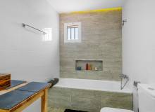 Venta - Villa / Semi adosado - Elche/Elx