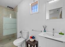 Venta - Villa / Semi adosado - Elche/Elx