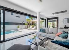 Venta - Villa / Semi adosado - Guardamar del Segura