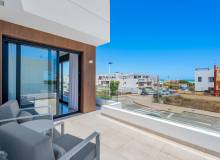 Venta - Villa / Semi adosado - Guardamar del Segura