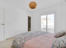 Venta - Villa / Semi adosado - La Marina