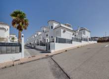Venta - Villa / Semi adosado - La Marina