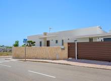 Venta - Villa / Semi adosado - La Marina