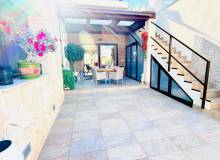 Venta - Villa / Semi adosado - Montesinos - La Herada