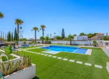 Venta - Villa / Semi adosado - Montesinos - La Herrada