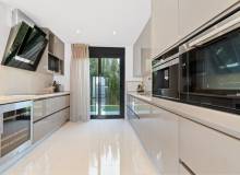 Venta - Villa / Semi adosado - Orihuela Costa - Agua Marina